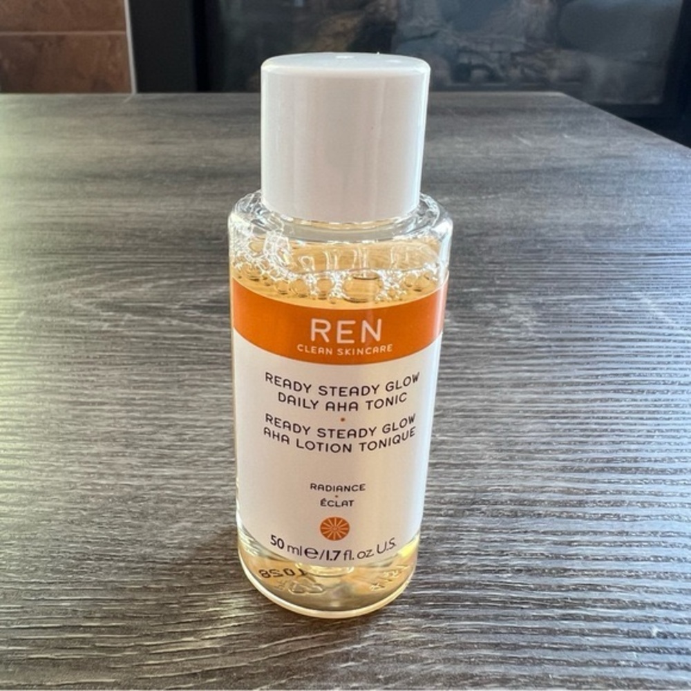 REN Clean Ready Steady Glow Daily AHA Toner 50ml